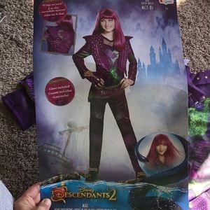 Descendants 2 “Mal” costumes